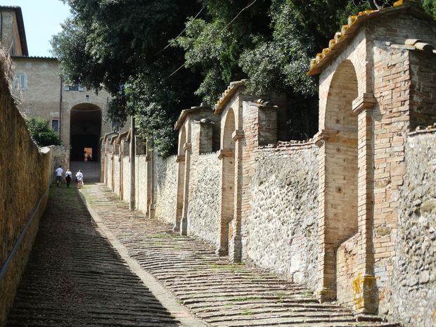 Perugia mur przyklasztorny